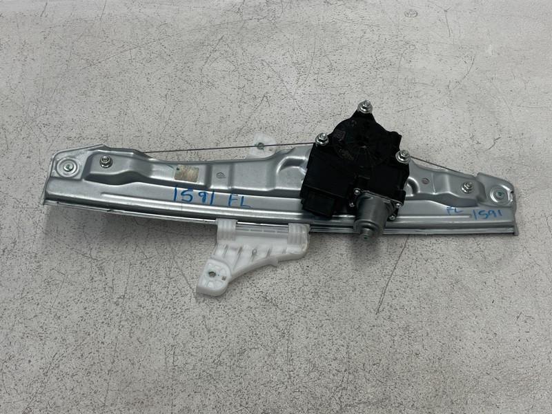 2025 Kia K4 Front Left Driver Door Window Regulator W/Motor 1591 OEM