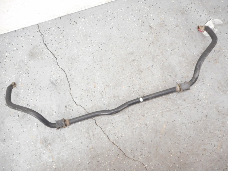 06-13 Suzuki Grand Vitara Front Stabilizer Sway Bar OEM