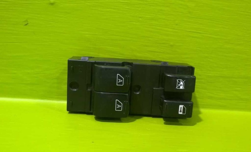 04 05 06 QUEST DRIVER MASTER WINDOW LOCK SWITCH OEM 3910-8