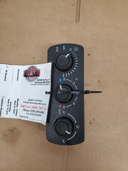 Temperature Control Roof Mounted Auxiliary Front Fits 03-06 ESCALADE 281786