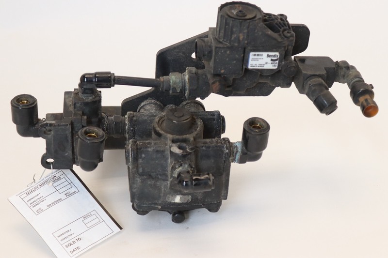 2019-2023 VOLVO VNL 760 BENDIX AIR BRAKE & ABS MODULATOR VALVE OEM