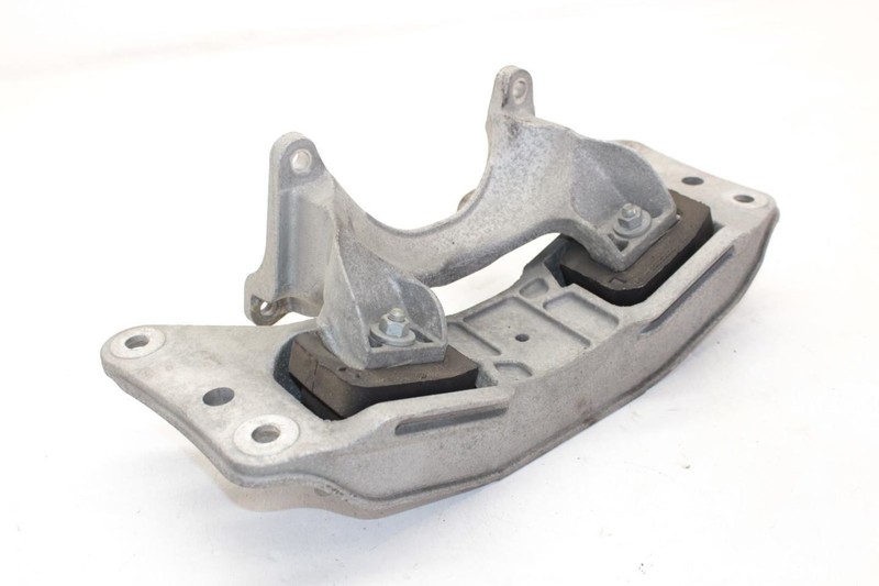 08-13 BMW M3 4.0L Automatic Transmission Crossmember 2283099