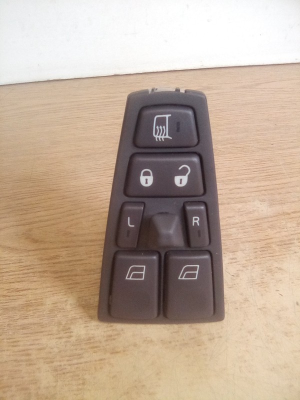 Volvo VNL 22569486-P02 Window Switch