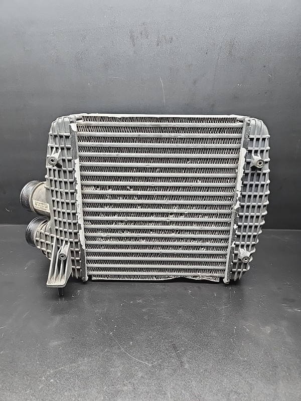 14-20 Maserati Ghibli 3.0L Left Side Turbocharger Intercooler 16474839 OEM 136k