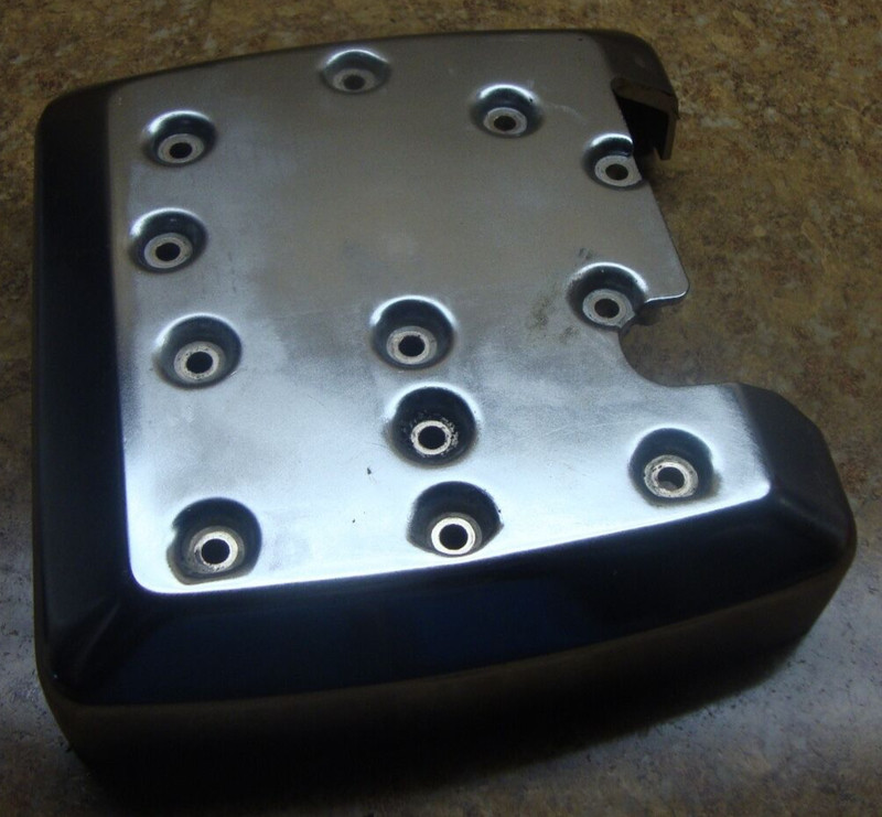 01 Kawasaki Vulcan VN1500 VN 1500 Classic Engine Rear Cylinder Head Valve Cover