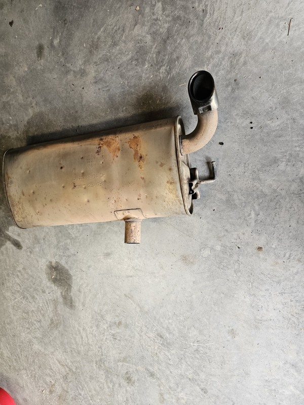 2014-2015 Kia Sportage EX & LX Muffler Assembly 287003W910 OEM.