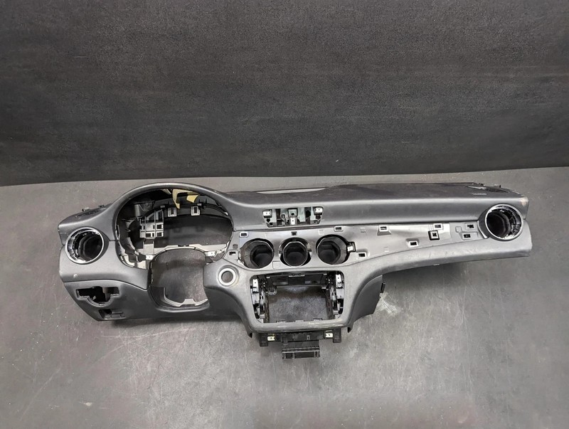 Dashboard Instrument Panel 2018 Mercedes CLA 250 11768010019H68 2014 - 2019 X