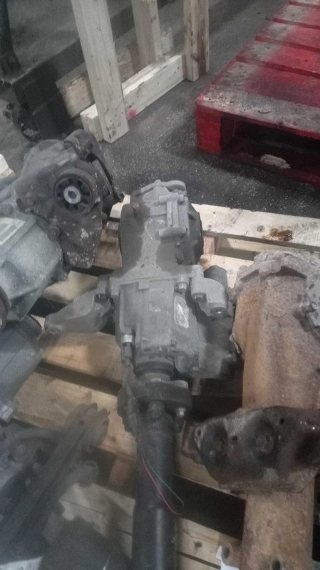 2019 Hyundai KONA 4WD Differential Carrier Assembly OEM 84K Miles Grey