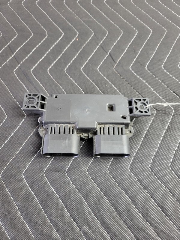Used Oem Mercedes 0009008214 Fuel Pump Control Module Unit for 2019-2024 CLA250