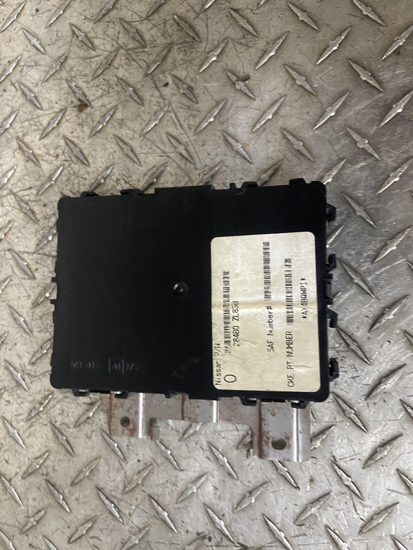 Body Control Module BCM 6 Cylinder Crew Cab Fits 09-11 FRONTIER 284B0-ZL83B