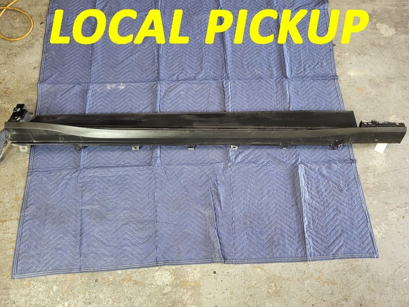Used Oem Ford Right Rocker Panel Skirt Molding 2021-2025 Mustang Mach-E