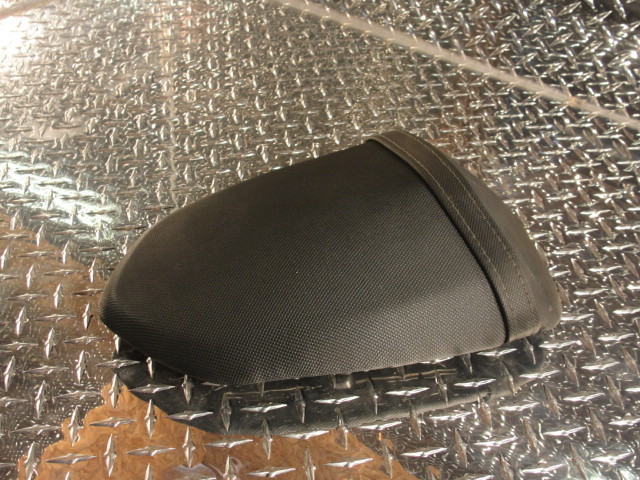 12 KAWASAKI EX 250 J REAR PASSENGER SEAT ASSEMBLY NINJA EX250