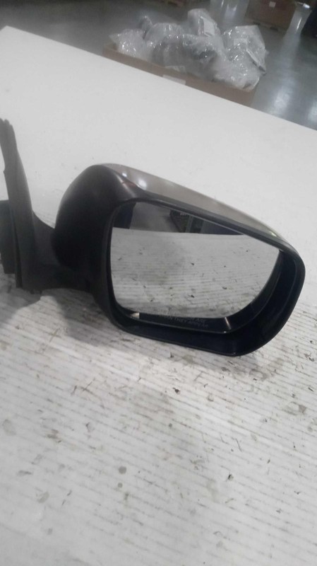 2008 Suzuki Vitara Right Door Mirror Assembly - Used, 136K Miles, Non-OEM