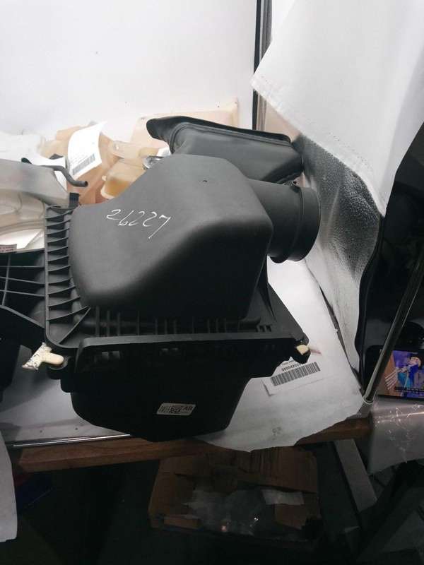 2017 Ford F150 Pickup Air Cleaner Assembly OEM HL349600AB 3.5L Turbo Used