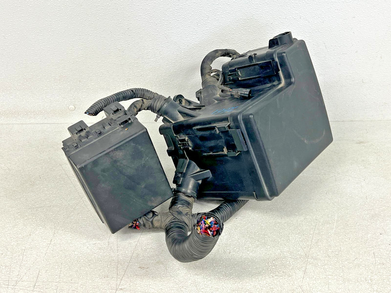 ⭐2011-2024 INFINITI QX80 ENGINE FUSE RELAY JUNCTION BLOCK FUSE BOX OEM LOT2661