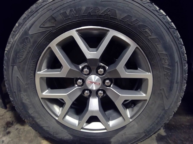 Rim Wheel 17x8 Aluminum 12 Spoke Opt R1U Fits 15-22 CANYON 1780393