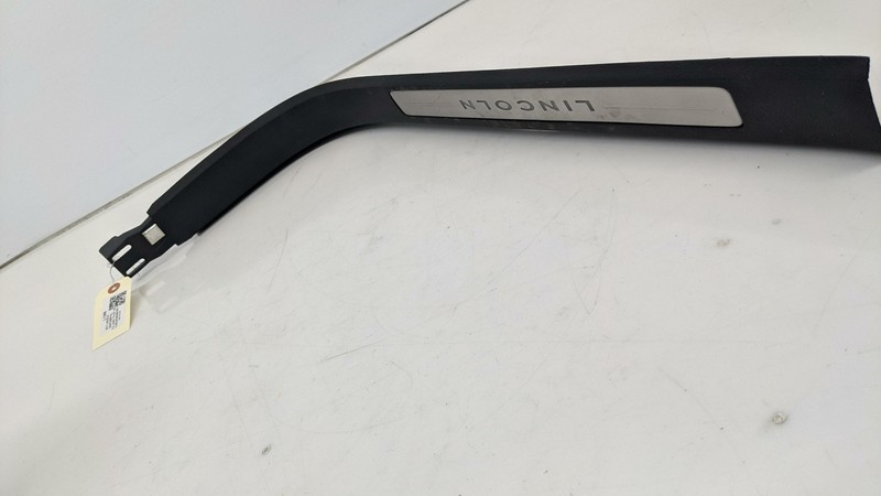 Right Front Sill Scuff Plate GD9B-F13200 2017 Lincoln Continental 2018 2019