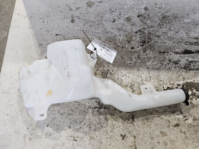 Wash Reservoir Classic Style Fits 15-19 SIERRA 1500 PICKUP 3405300