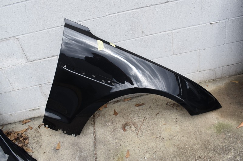 JAGUAR FENDER RIGHT FACTORY OEM