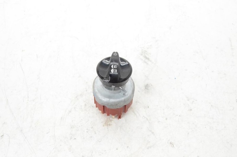 1999-2004 Porsche 911 996 Headlight Switch with Knob 99661353301