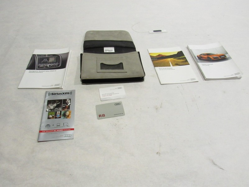 14-17 Audi R8 V10 2015 5.2L AWD Owner Manual Info Book Case Set ;:Y