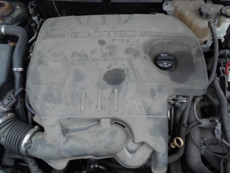 2009-2012 Chevrolet Malibu 2.4L Engine Cover Air Cleaner OEM
