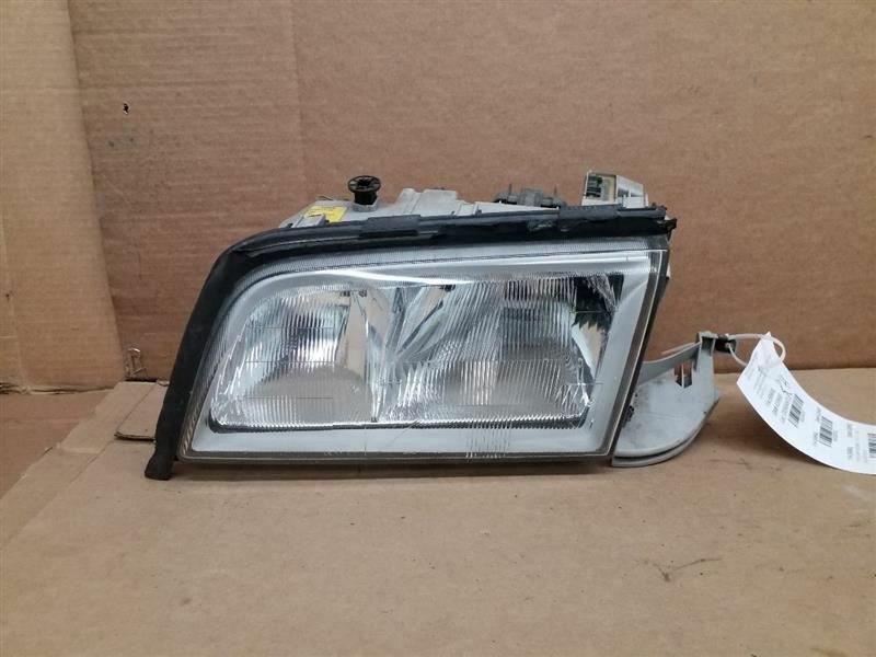 Driver Headlight 202 Type C43 Halogen Fits 97-00 MERCEDES C-CLASS 238702