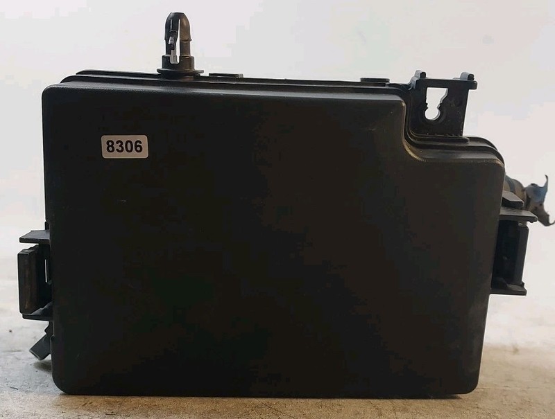 2017 Hyundai Elantra 2.0L Engine Compartment Fusebox VS91200F3263AA OEM