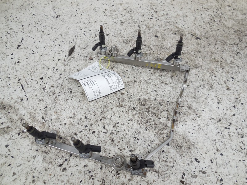 2007 07 Mercedes-Benz C280 Fuel Injection Rail W/ Injectors OEM
