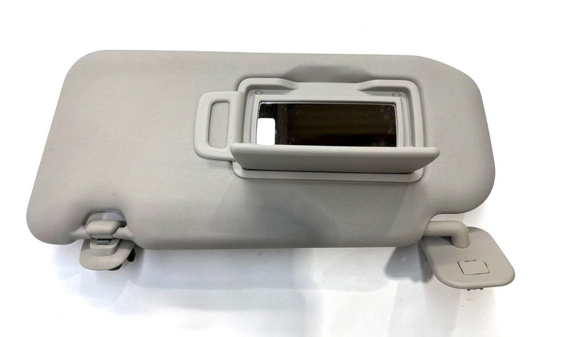 2020-2024 Nissan Sentra Sv LH Driver Sun Visor W/o Illumination Brackets & Trim