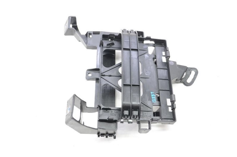 2010-2016 Porsche Panamera 970 4.8L Rear Differential Control Module Bracket