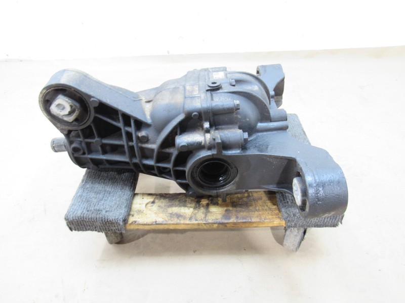 Volkswagen Touareg 2015 3.0L AWD Rear Differential Axle Carrier 11-17 *#4