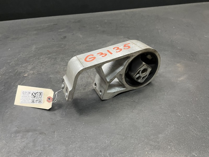 Rear Transmission Mount Bracket 2020 GMC Acadia 84699437 2021