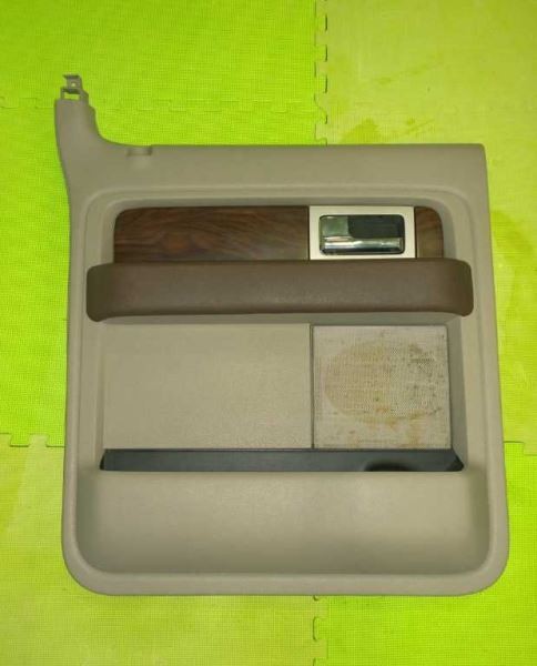 09-14 F150DRIVER LEFT REAR PLATINUM INTERIORDOOR PANEL OEM 2479-104