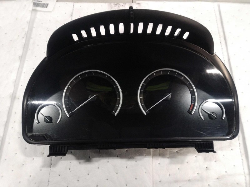 Used Speedometer Gauge fits: 2016 Bmw 535I cluster analog w/o display screen bel