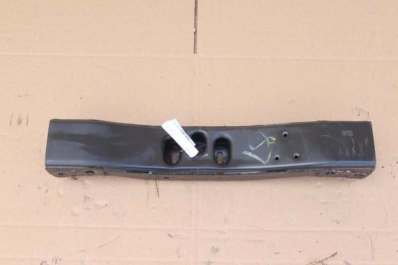 2015-2019 GMC SIERRA 2500 HD CREW CAB 4X4 TRANSMISSION SUPPORT LOWER BRACE OEM