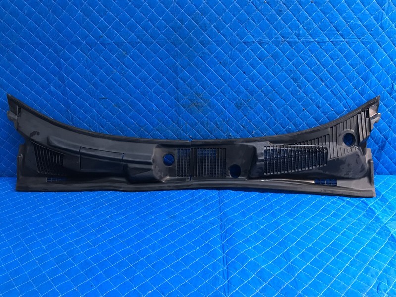 01-03 TOYOTA PRIUS FRONT LEFT & RIGHT WINDSHIELD COWL COVER TRIM OEM