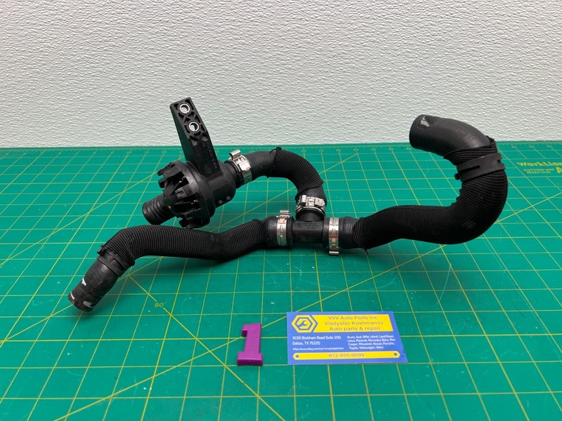 14-21 BMW i3 COOLANT THERMOSTAT W/ HOSE OEM