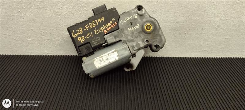 98-01 Ford Explorer Sun Roof Motor OEM