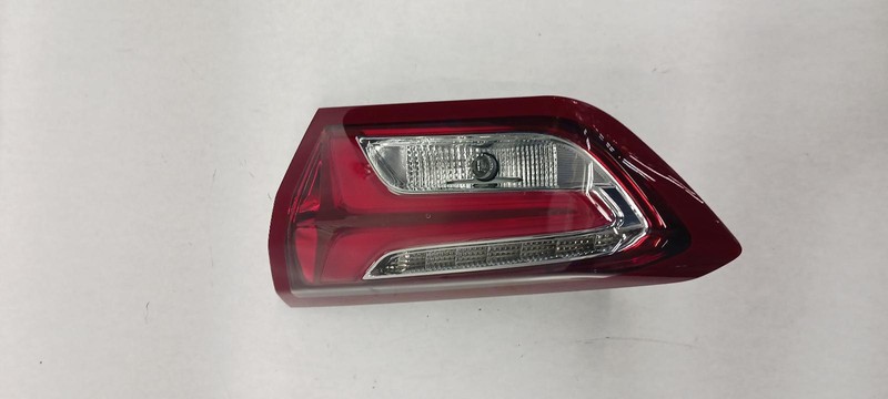 2020 CHEVROLET MALIBU Right passenger Taillight decklid mount LED OEM 20
