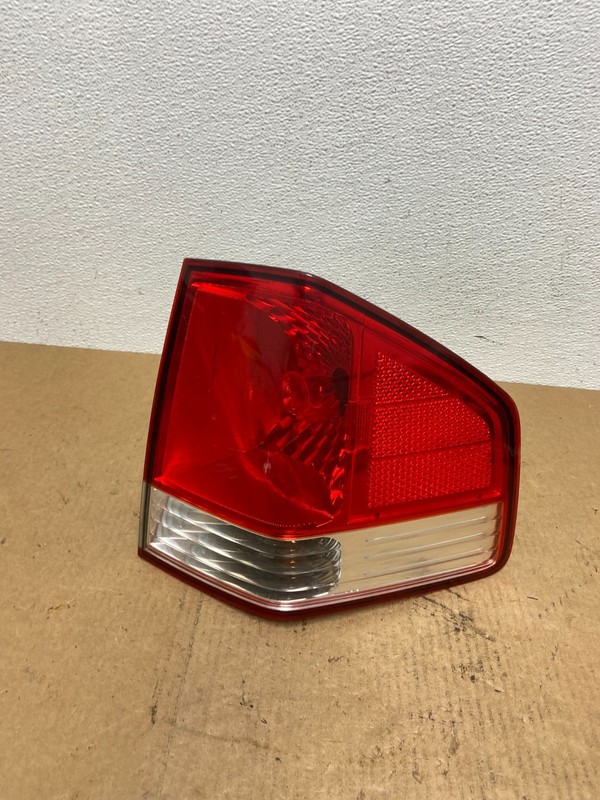 2009 2010 2011 Kia Borrego Right Passenger Side Tail Light AC3038 DW
