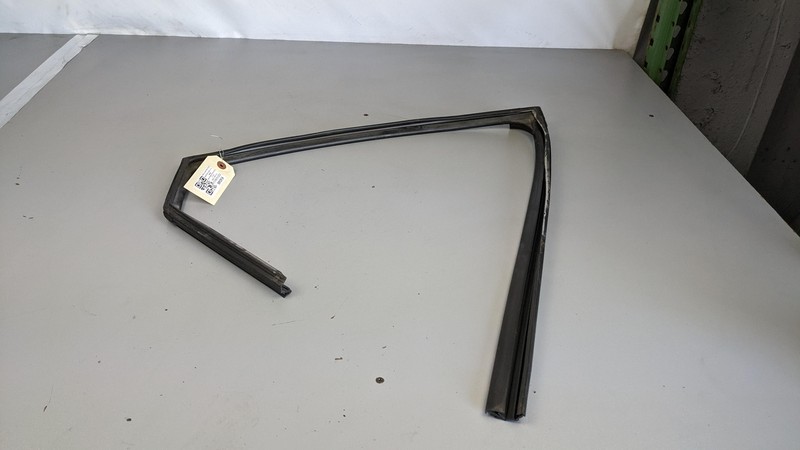 Rear Right Door Window Glass Run Channel 2022 Kia Soul 2020 2021 2023