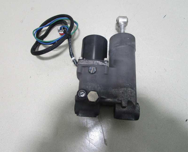 5008228 OMC Evinrude Johnson 15 Hp Outboard Hydraulic Power Trim & Tilt Pump
