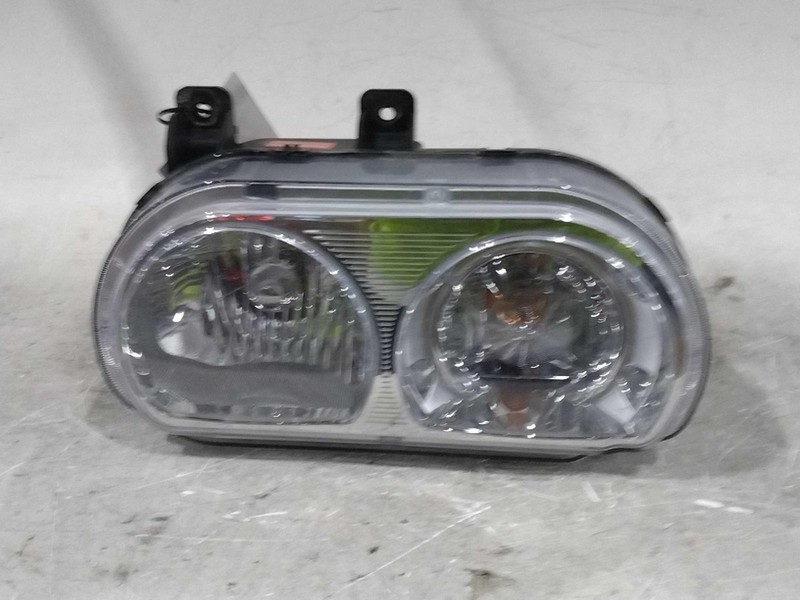 2011 Dodge Challenger Left Headlight Assembly White 170463 Used 175K Miles