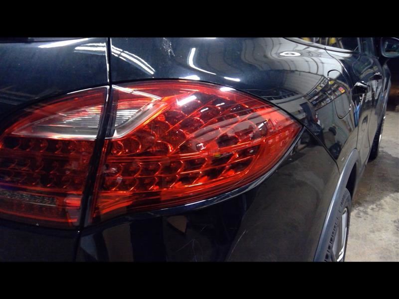 Passenger Tail Light Quarter Panel Mounted Fits 11-14 PORSCHE CAYENNE 1254165