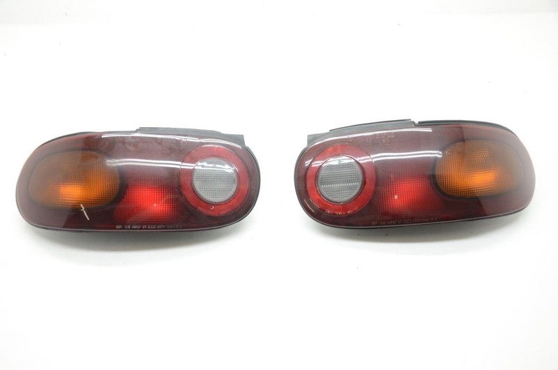 90-97 Mazda MX-5 Miata Driver Left and Passenger Right Pair of Rear Tail Lights
