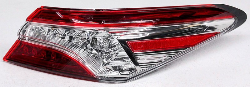 OEM Toyota Camry Right Passenger Side LED Tail Lamp Lens Crack 81550-06730