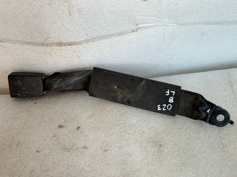 2019 2020 2021 2022 2023 Ram 2500 3500 Seat Belt Buckle Front Center Black