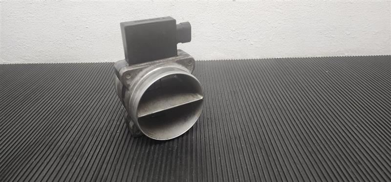96-00 Chevrolet Tahoe 5.7L Air Flow Mass Meter Sensor 8-350 OEM 19207203
