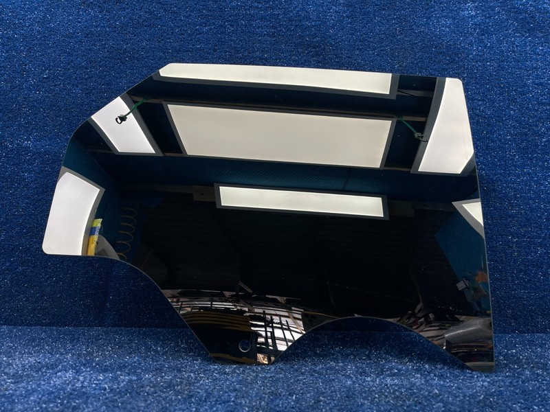 2017-2019 Cadillac XT5 Rear RightSide Door Window Glass OEM